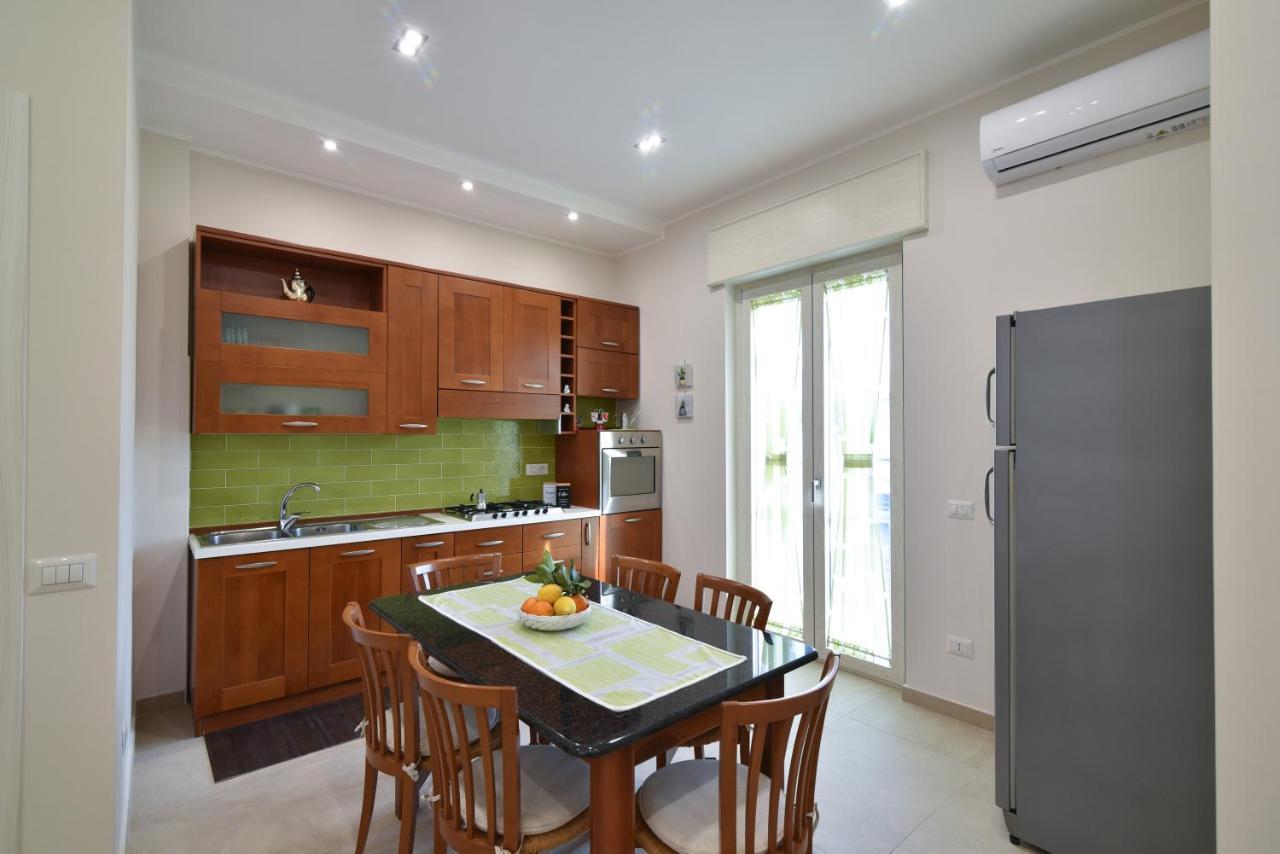 Ferienwohnung Virginia'S House Torre Annunziata Exterior foto